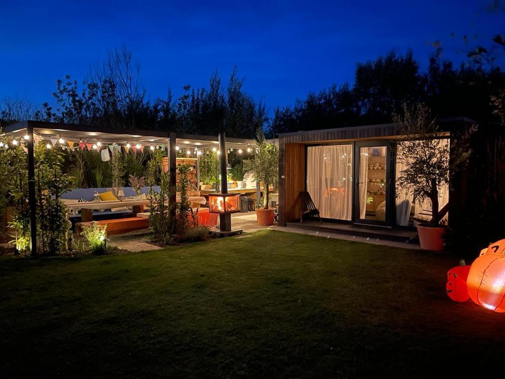 Dragonfly Glamping Spa Retreat Ashford  Esterno foto
