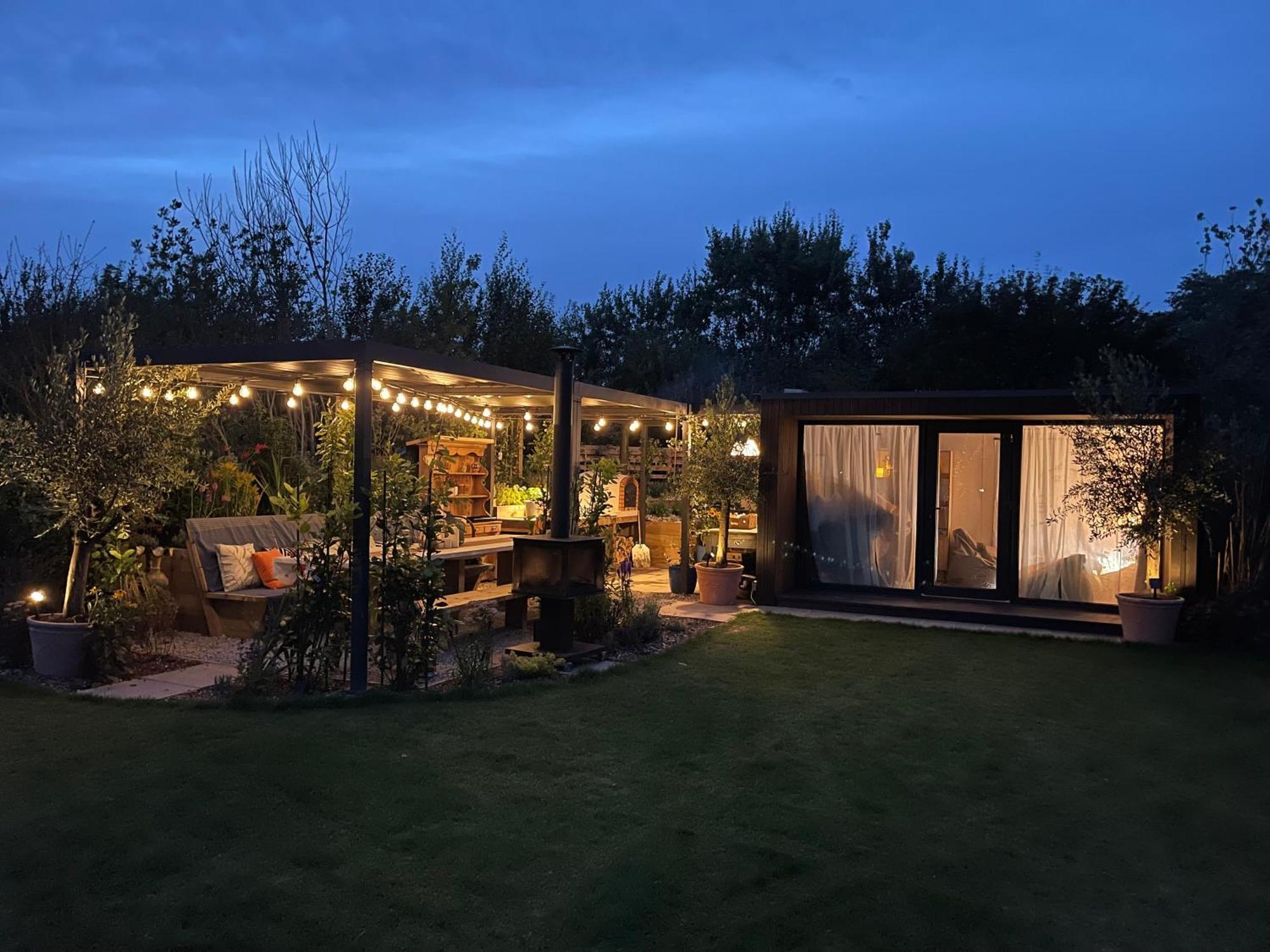 Dragonfly Glamping Spa Retreat Ashford  Esterno foto