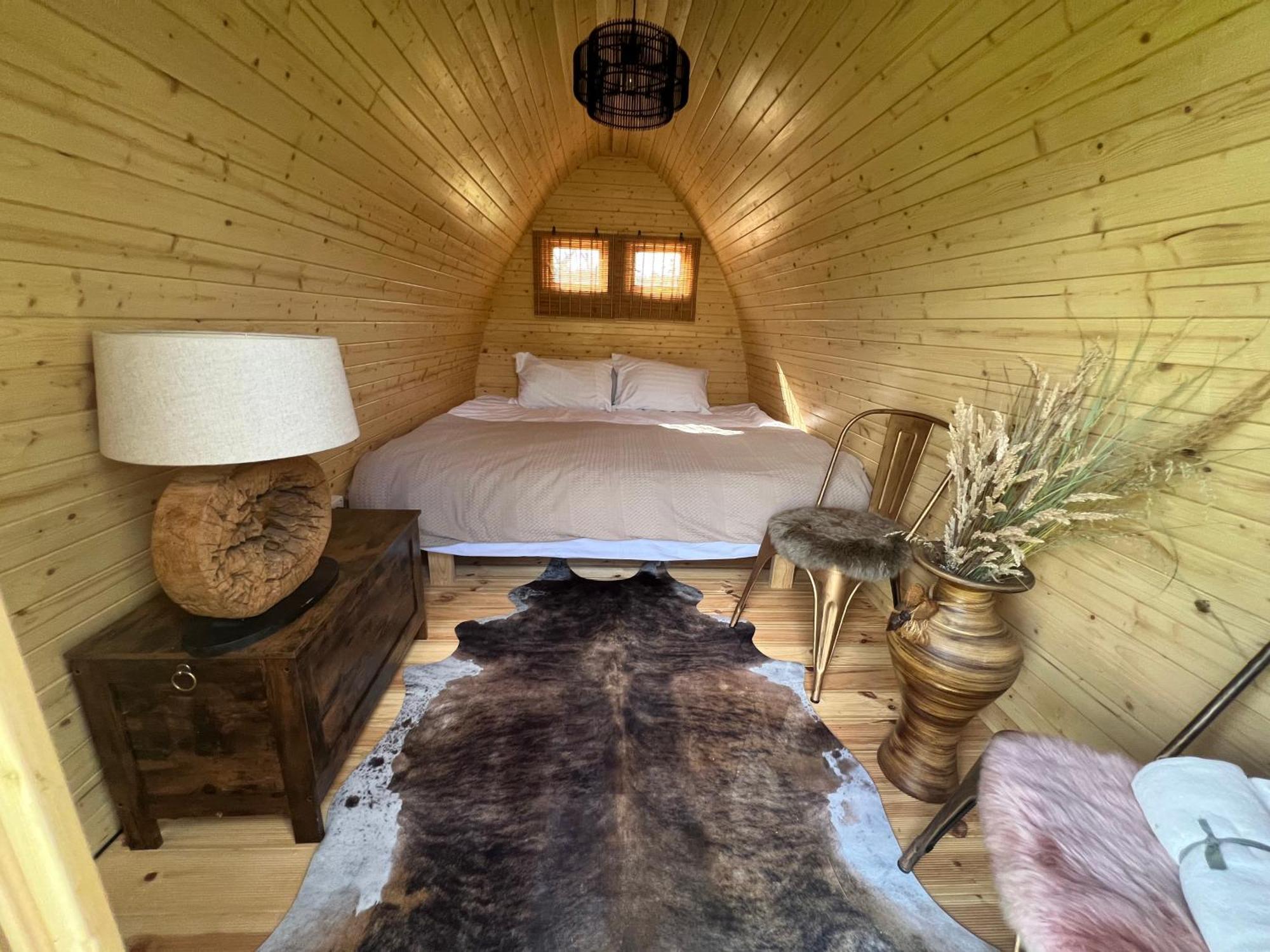 Dragonfly Glamping Spa Retreat Ashford  Esterno foto