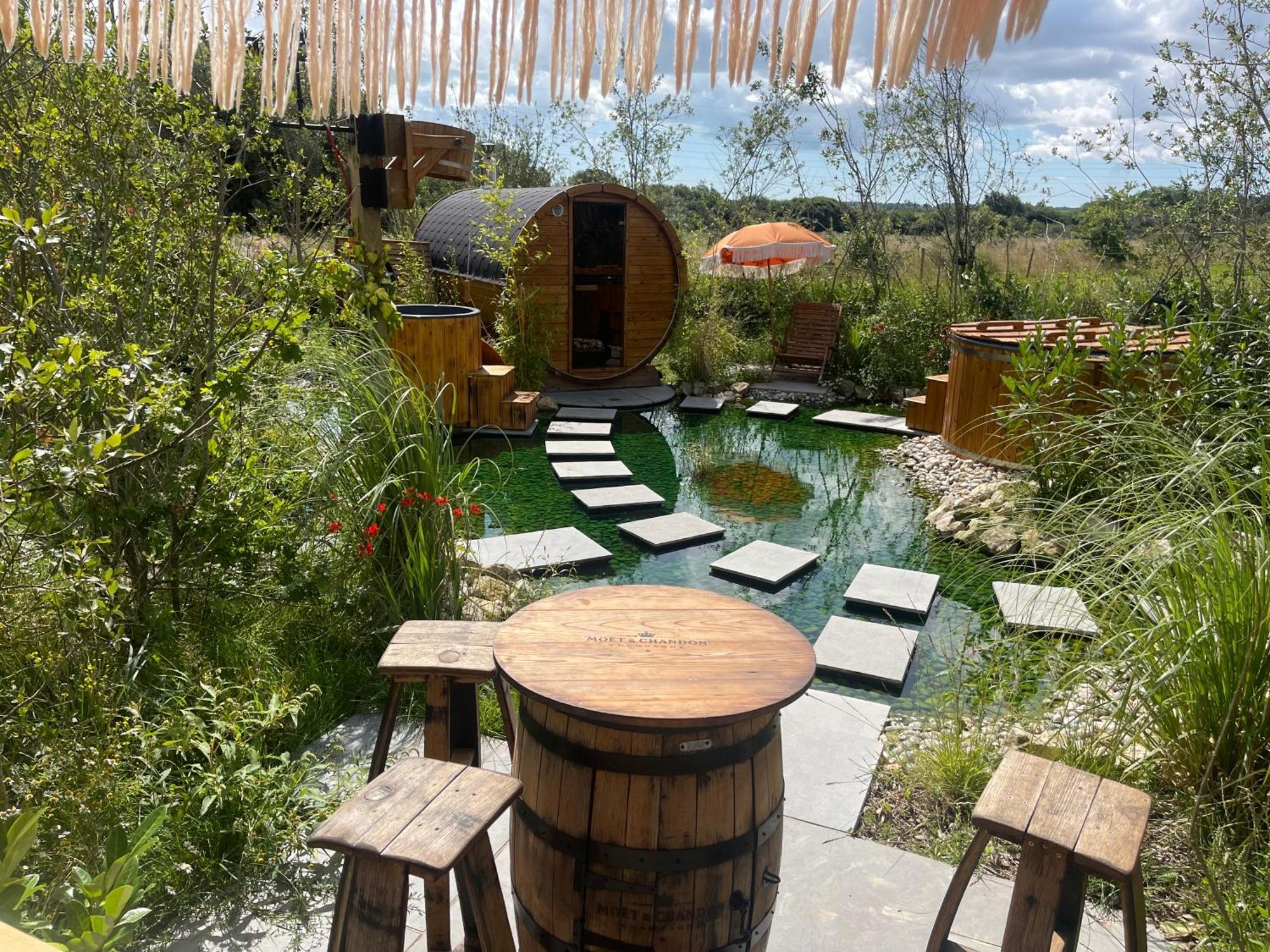 Dragonfly Glamping Spa Retreat Ashford  Esterno foto