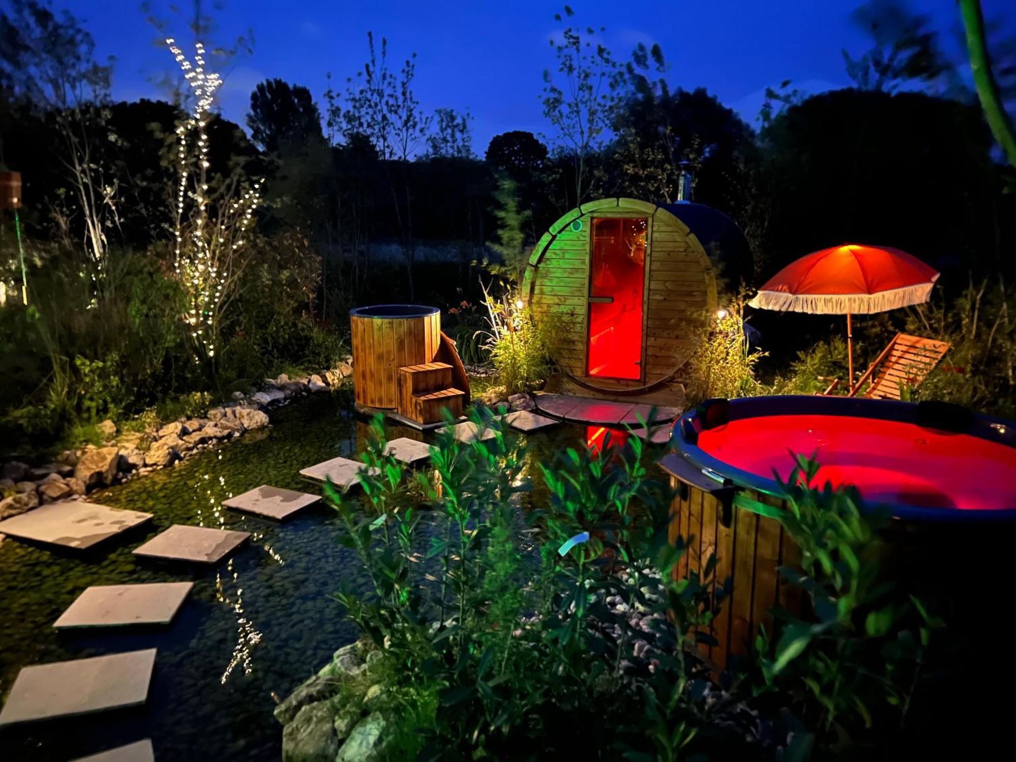 Dragonfly Glamping Spa Retreat Ashford  Esterno foto