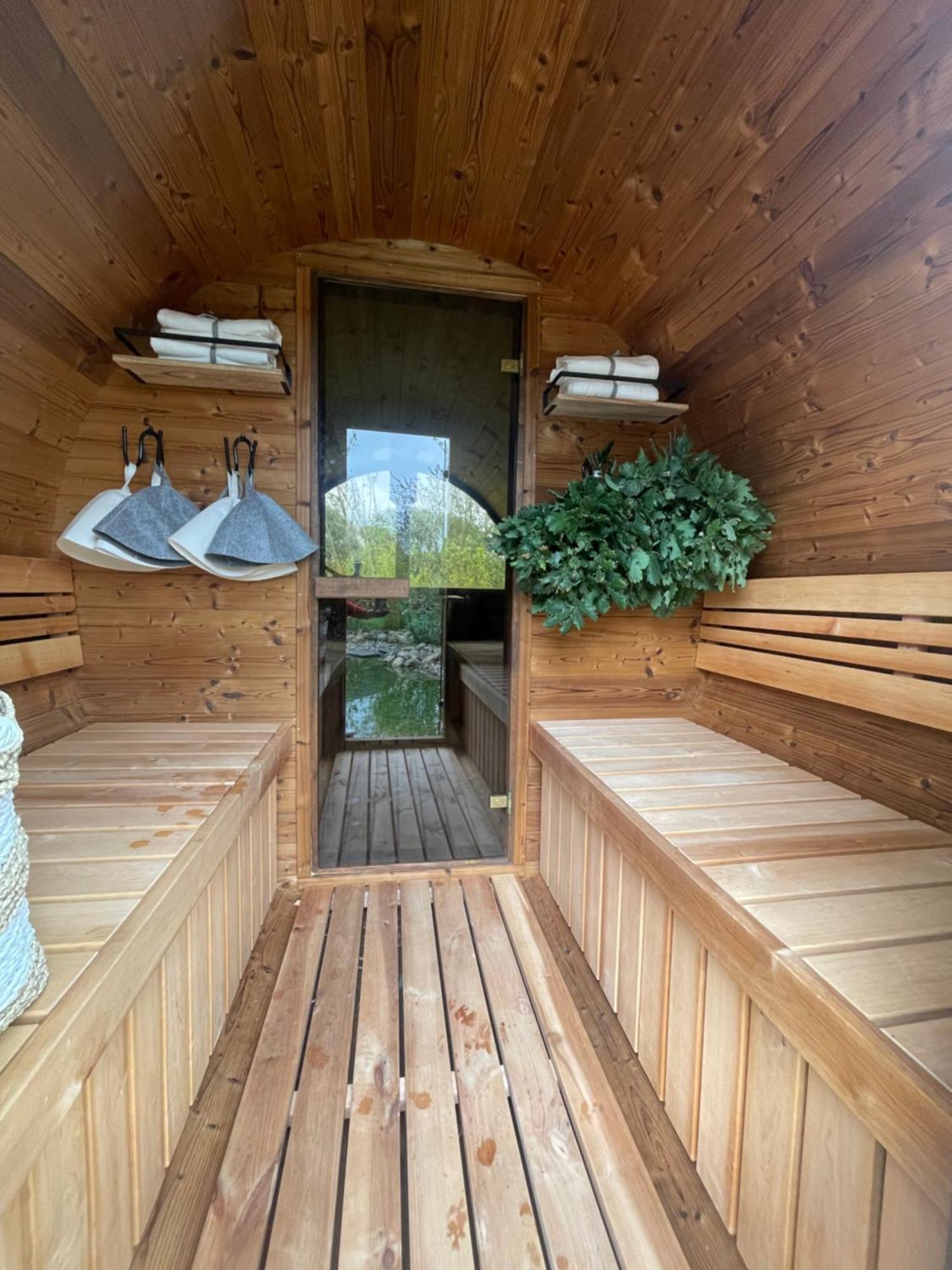 Dragonfly Glamping Spa Retreat Ashford  Esterno foto