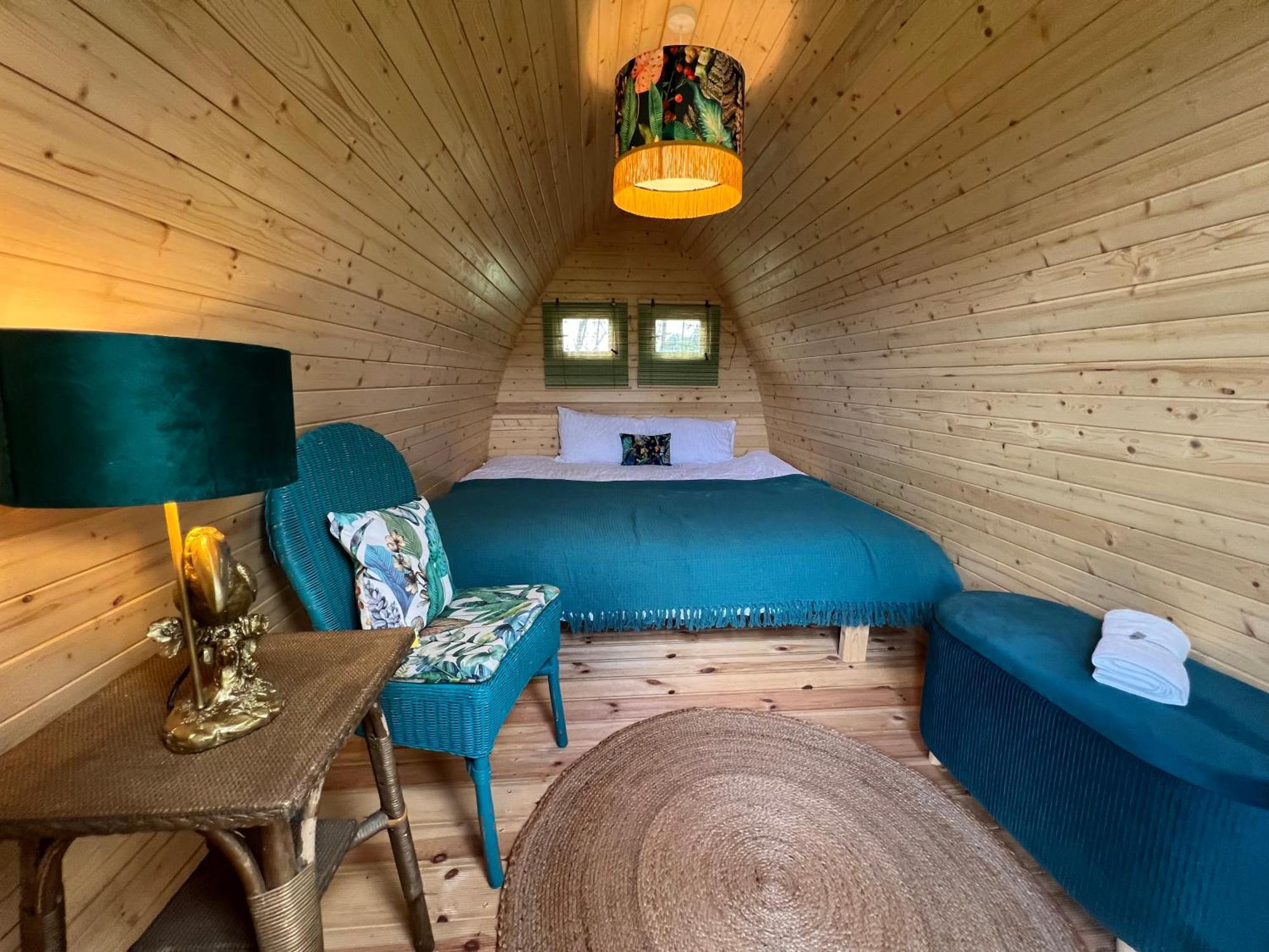 Dragonfly Glamping Spa Retreat Ashford  Esterno foto