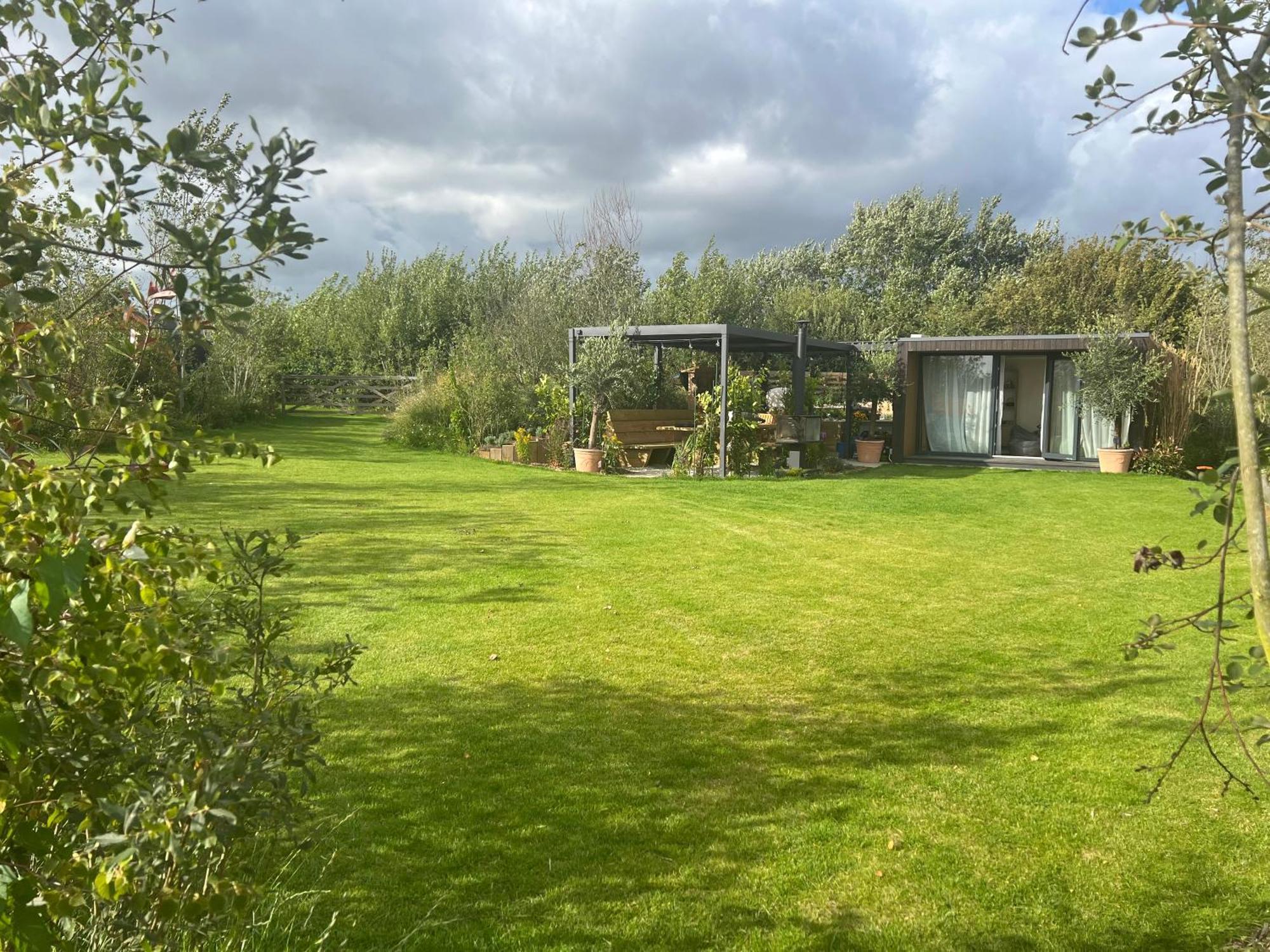 Dragonfly Glamping Spa Retreat Ashford  Esterno foto