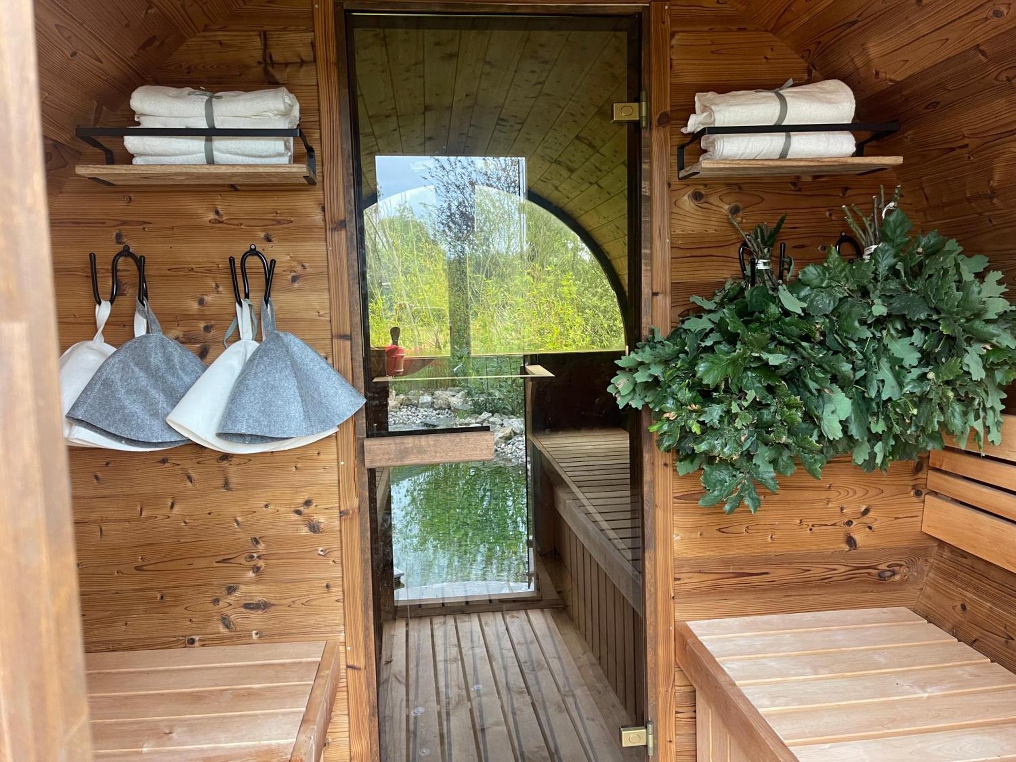 Dragonfly Glamping Spa Retreat Ashford  Esterno foto