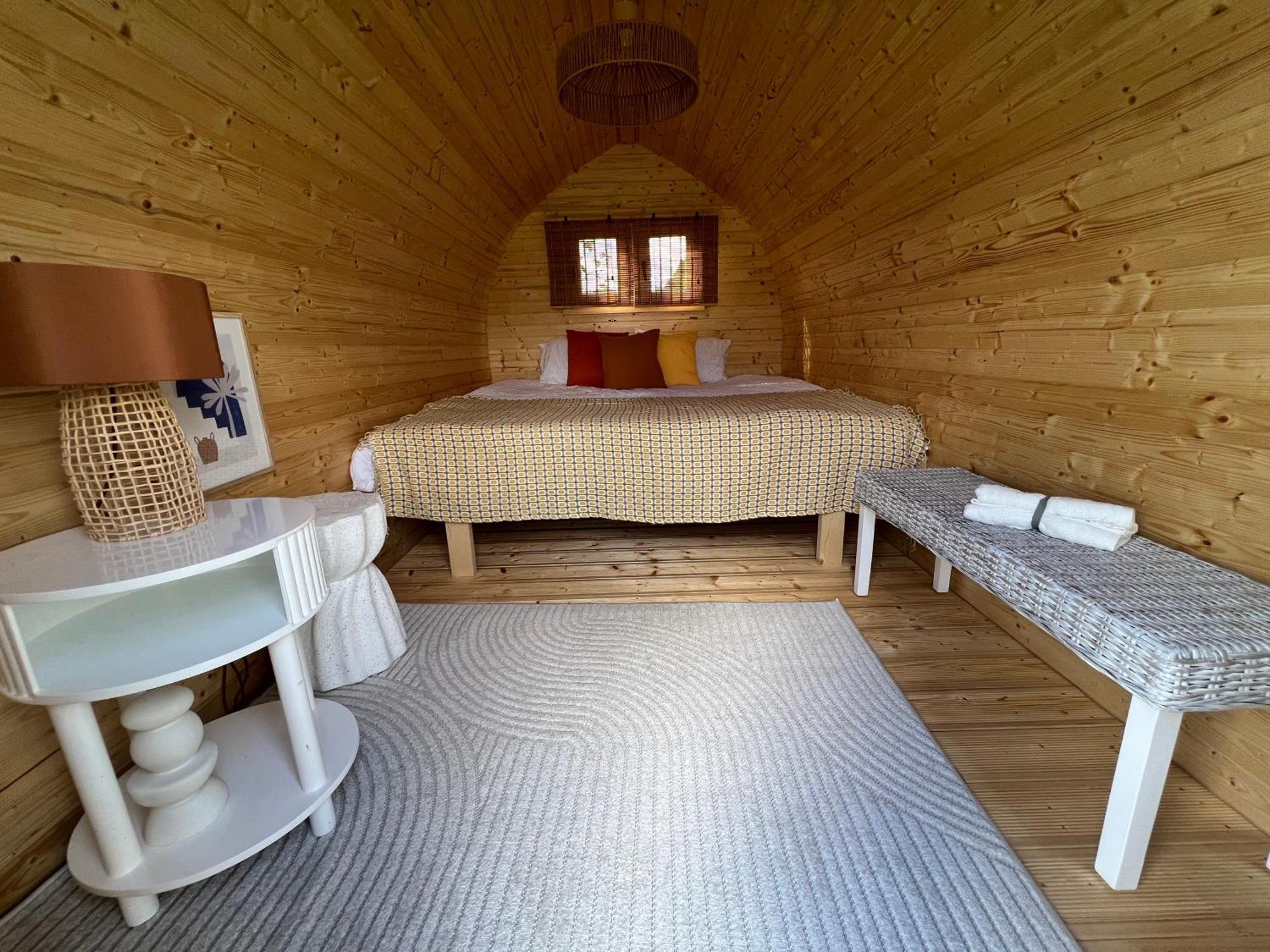 Dragonfly Glamping Spa Retreat Ashford  Esterno foto